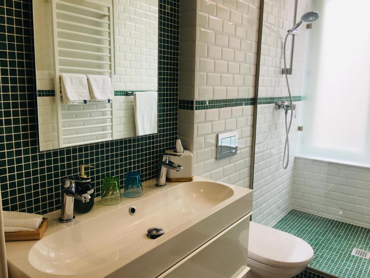 Blue Alice Brussels Aparthotel Ngoại thất bức ảnh